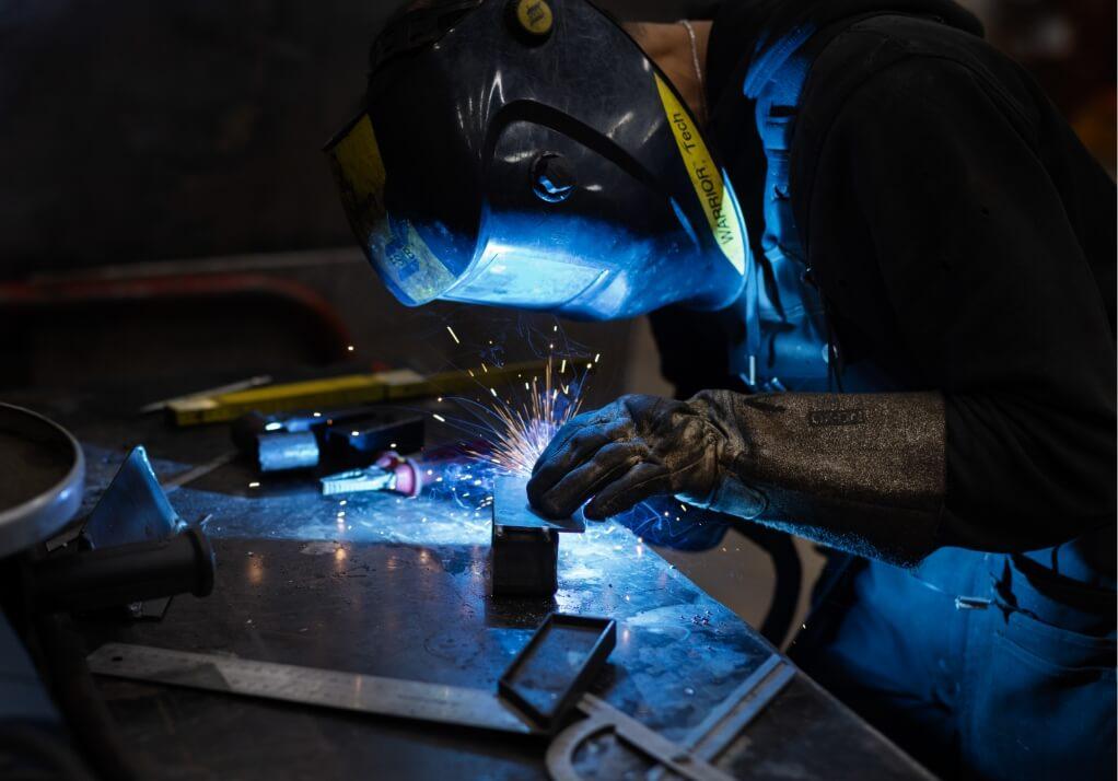 truck workshop contact